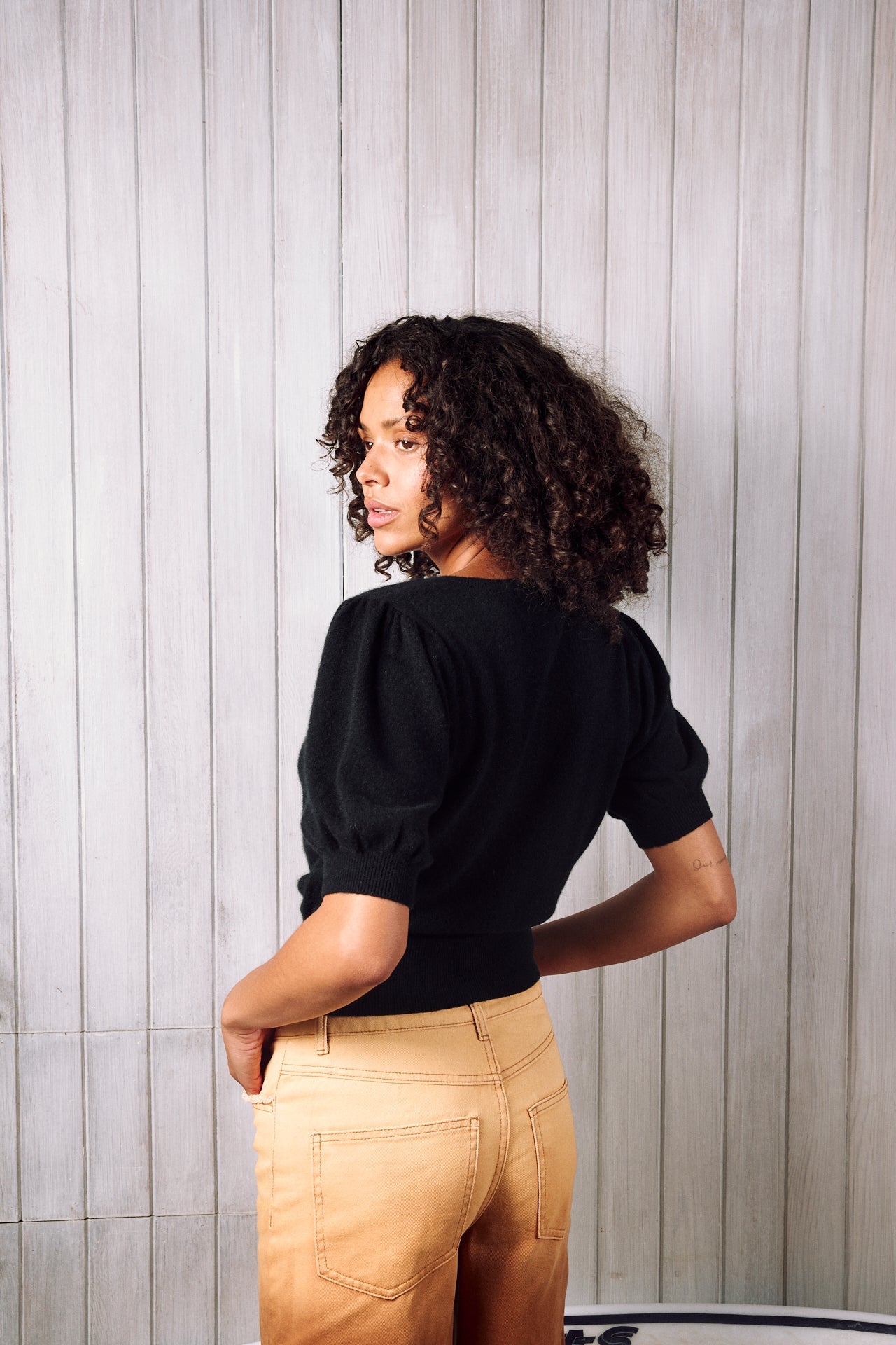 BAJA BLISS PUFF BUTTON TOP | BLACK