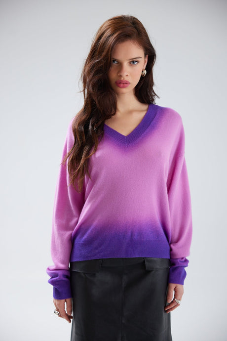 ALORA DIP TRIM V NECK | BRAMBLE